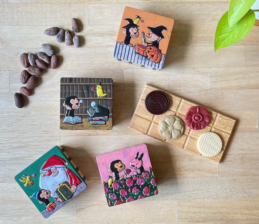 チョコレート専門店「サルくんの旅缶2缶セット」(絵本作家・谷口智則