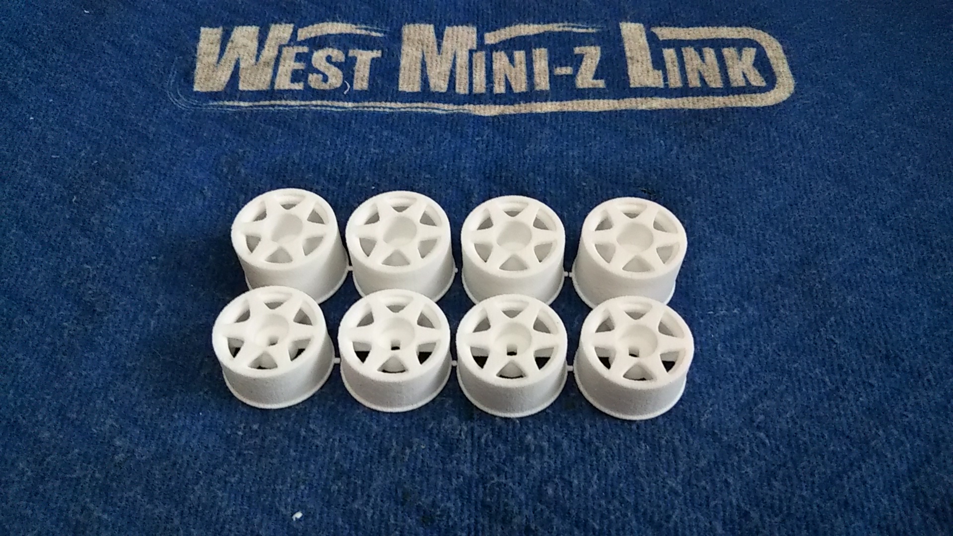 ミニッツAWD用ホイールセット F：ワイド R：スーパーワイド（14mm） 2