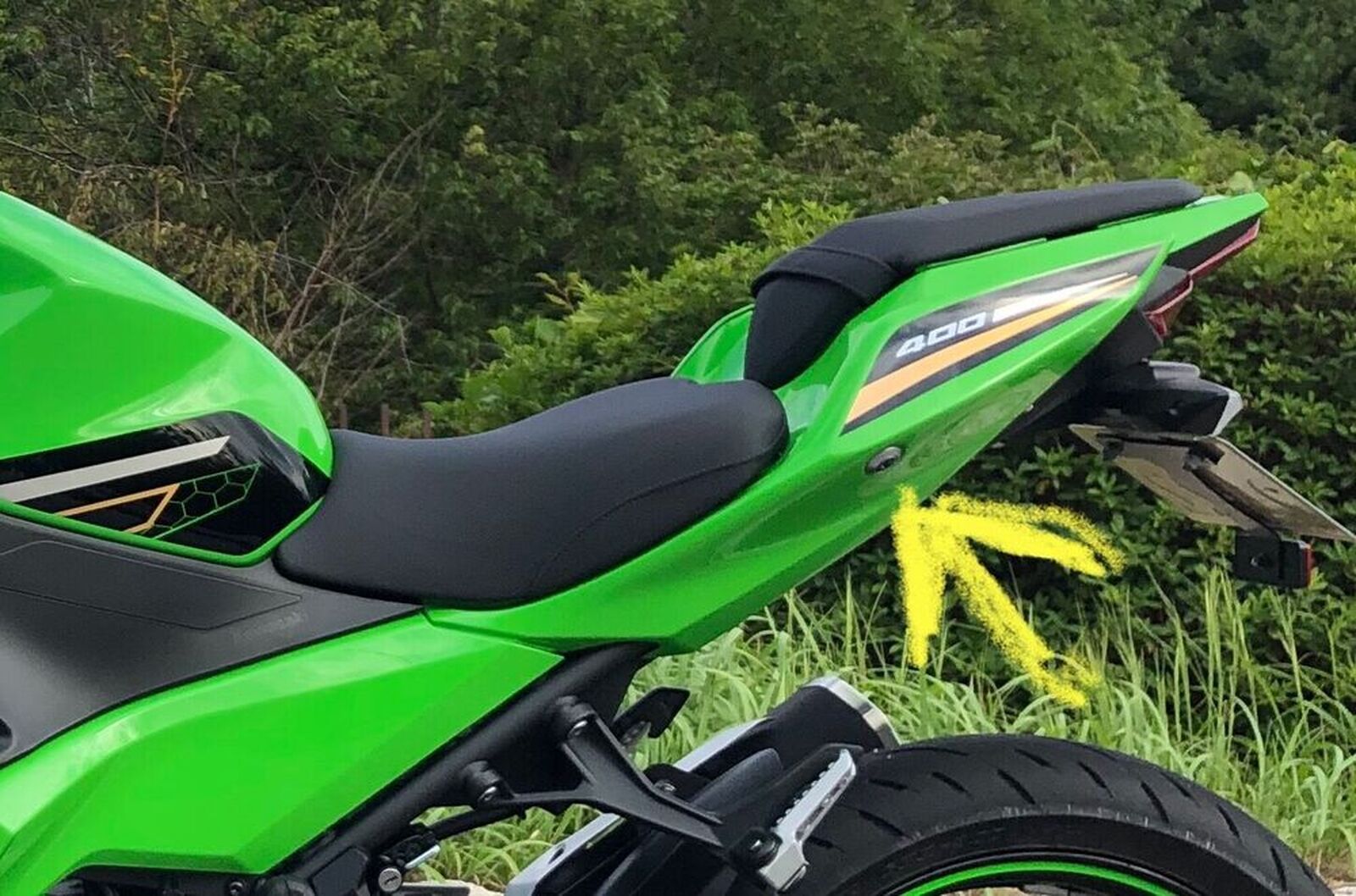 KAWASAKI ニンジャ400「ニンジャ400 サイドカウル取り外しマニュアル