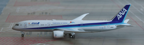 Phoenix 1:400 Boeing 787-9 ANA 全日空PH04106 JA880A 的相册- 飞机