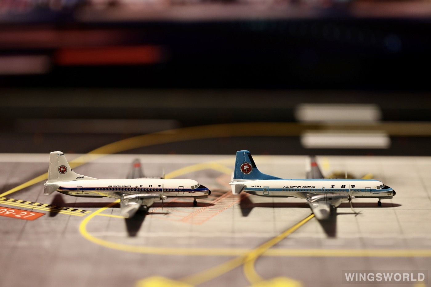 Hogan 1:400 NAMC YS-11 ANA 全日空YSS41103 JA8744 的照片作者