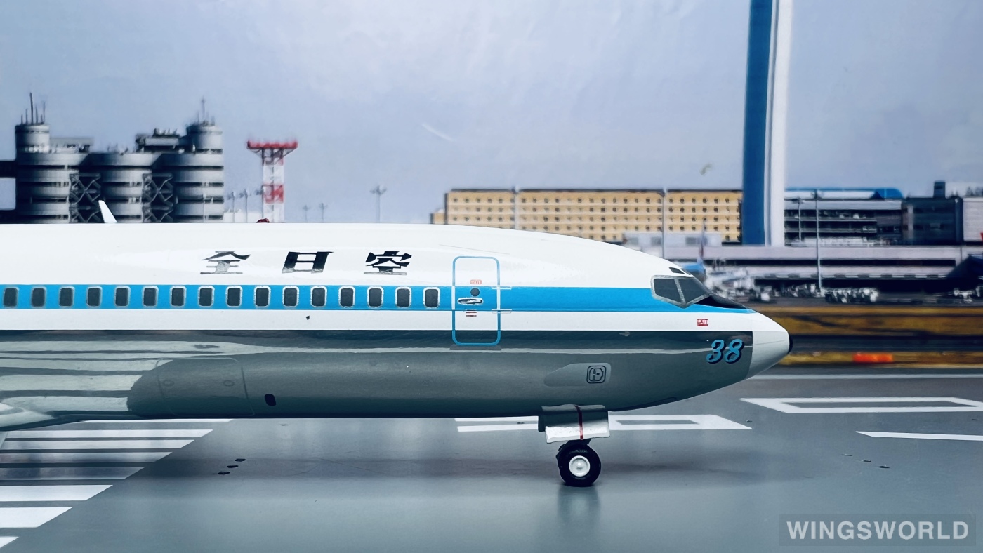 JC Wings 1:200 Boeing 727-200 ANA 全日空EW2722005 JA8338 的照片