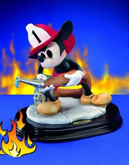 ディズニーアルマーニフィギュア 「Mickey Fireman」 消防士 ミッキー