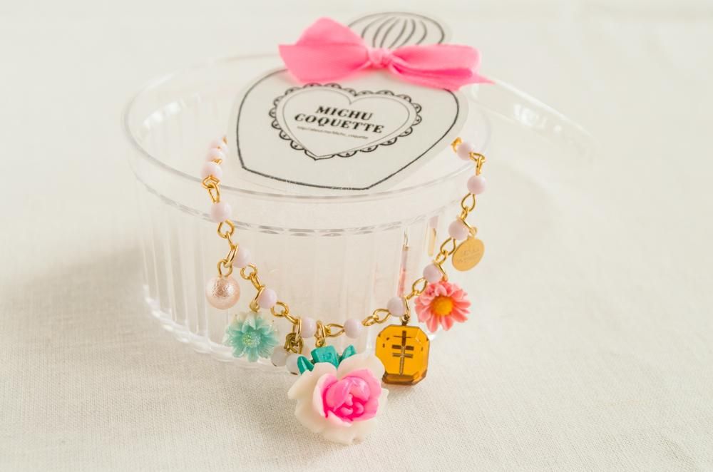 Michu coquette ミチュコケット Vintage カボションとベビーピンク