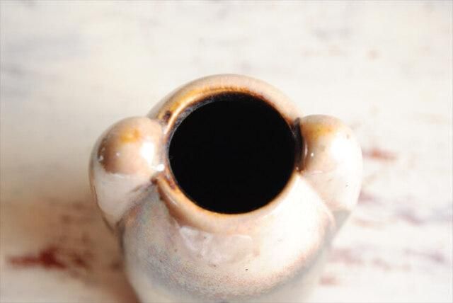 ドイツ製ヴィンテージ陶器花瓶 芸術性の高さ