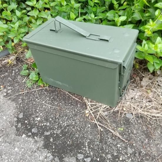 米軍弾薬箱 キャンプギヤ入れに！