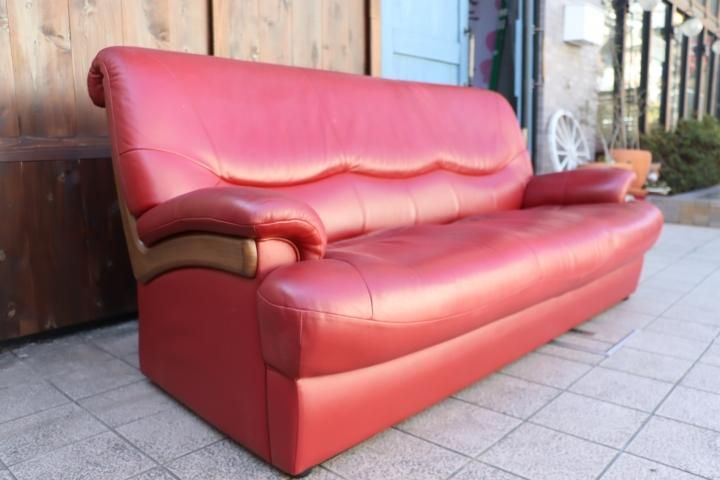人気のkarimoku(カリモク家具)よりChitano(チターノ)の本革を使用した3