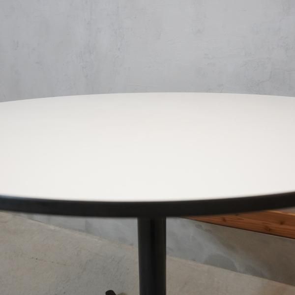 値下げ/Vitra(ヴィトラ)社のBistro table(ビストロテーブル) ホワイト