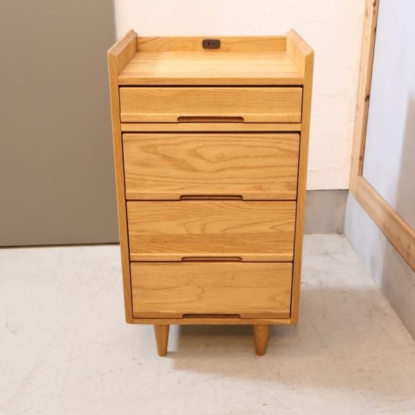 IDC OTSUKA(大塚家具)取り扱いのノーラ オーク材 リビングチェストです