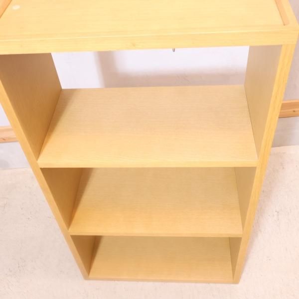 karimoku(カリモク家具)のユーティリティ オーク材 書棚です。無駄を