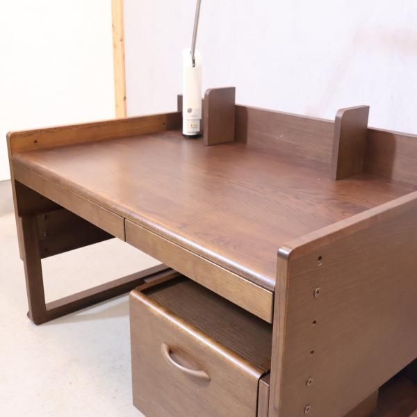 karimoku(カリモク)とBenesse(ベネッセ)のコラボ商品