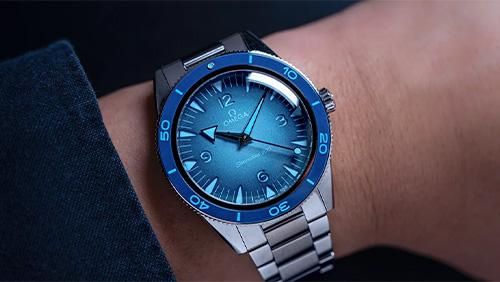 234.30.41.21.03.002 オメガ シーマスター300 Summer Blue ｜ 高級