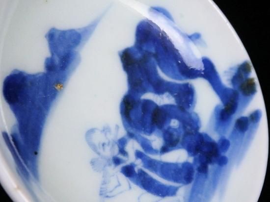 古伊万里 染付 笛吹童子に牛の図 豆皿