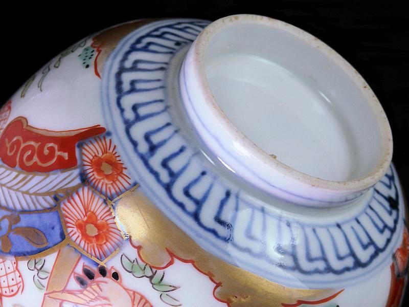 古伊万里 金襴手 雲鶴に松竹 孔雀羽に亀甲紋図 蓋茶碗