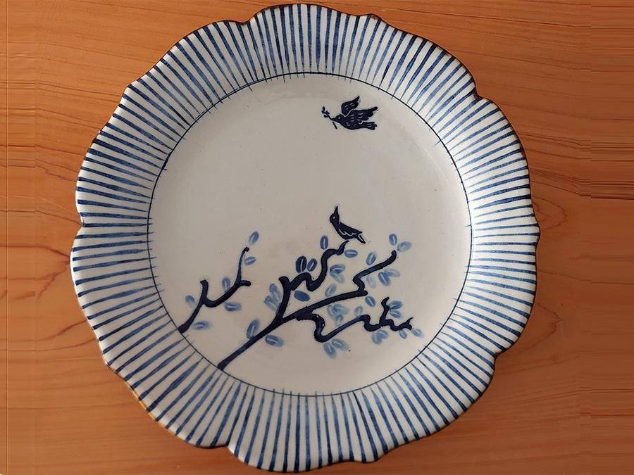 吉村尚子・陶芸作品】｜ 8寸皿「鳥」 ｜ ～Online Shop｜紅椿それいゆ～