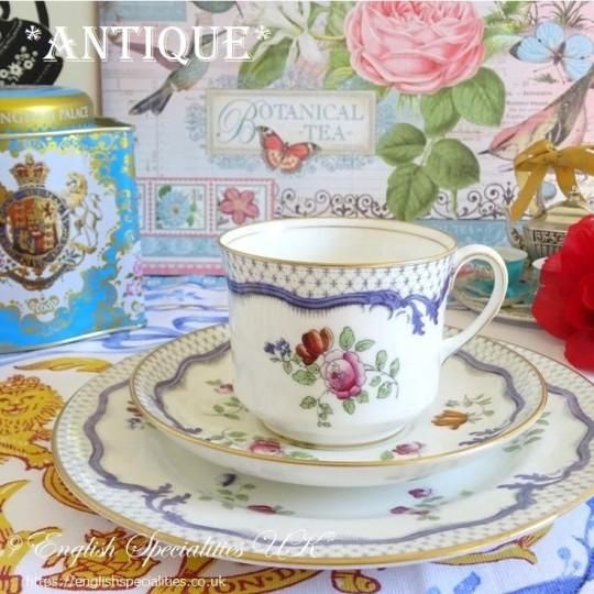 エインズレイ 薔薇と花のアンティークティーカップトリオ（1905年～）