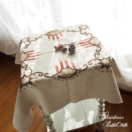 ドイツ クリスマス テーブルクロス（76×80）ヴィンテージ 【手刺繍