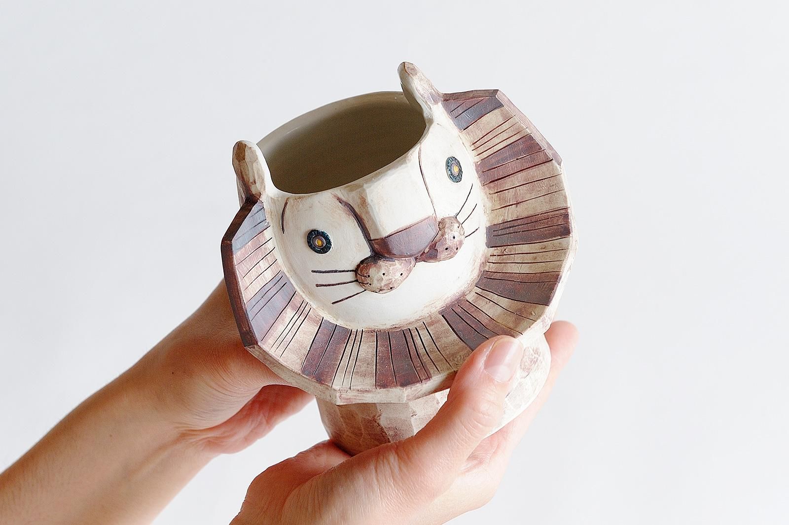 ハナライオン - 草舟オンラインショップ（金子佐知恵）| 陶器の雑貨と