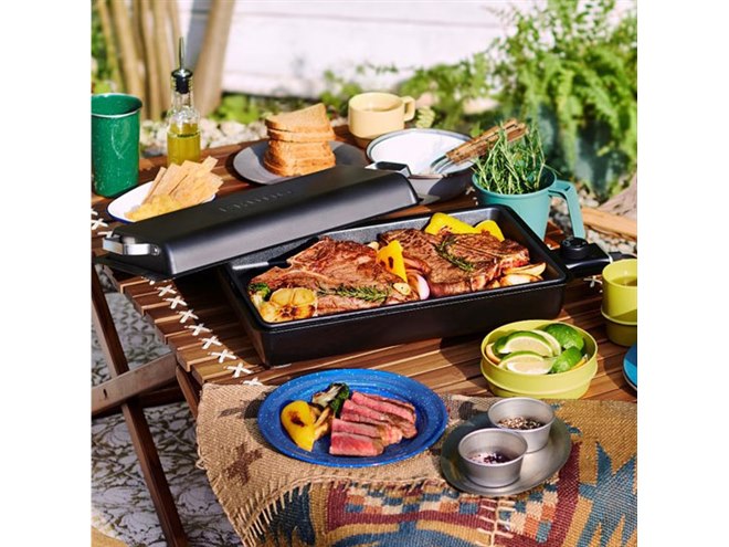 BRUNO×CCC、アクティブスタイルの薄型ホットプレート「FLAT HOT PLATE