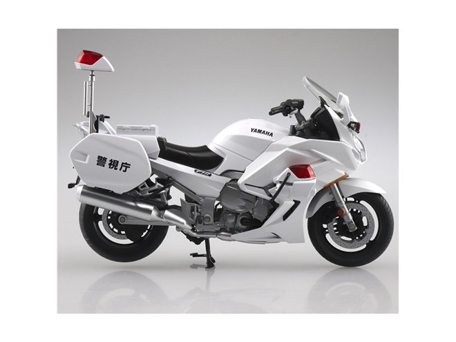 AOSHIMA、警視庁ロゴ入りサイドボックスを装備した「FJR1300P 白バイ
