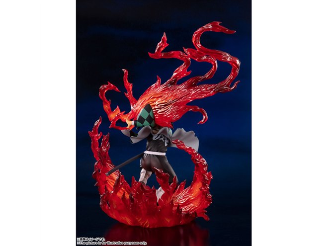 バンダイ、ヒノカミ神楽エフェクト付き「フィギュアーツZERO 竈門炭