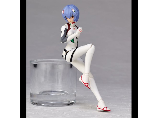 海洋堂、「アヤナミレイ（仮称）第3村Ver.」の白バージョンを8月発売