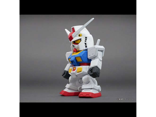 全高約23cmの「ジャンボソフビフィギュアSD RX-78-2ガンダム」が16,500