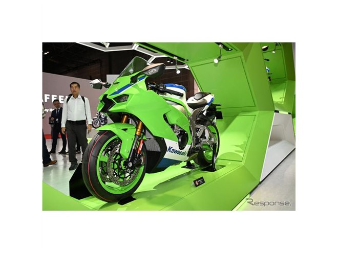 カワサキ Ninja 40周年記念モデル発売へ、懐かしのZXRカラーが帰って