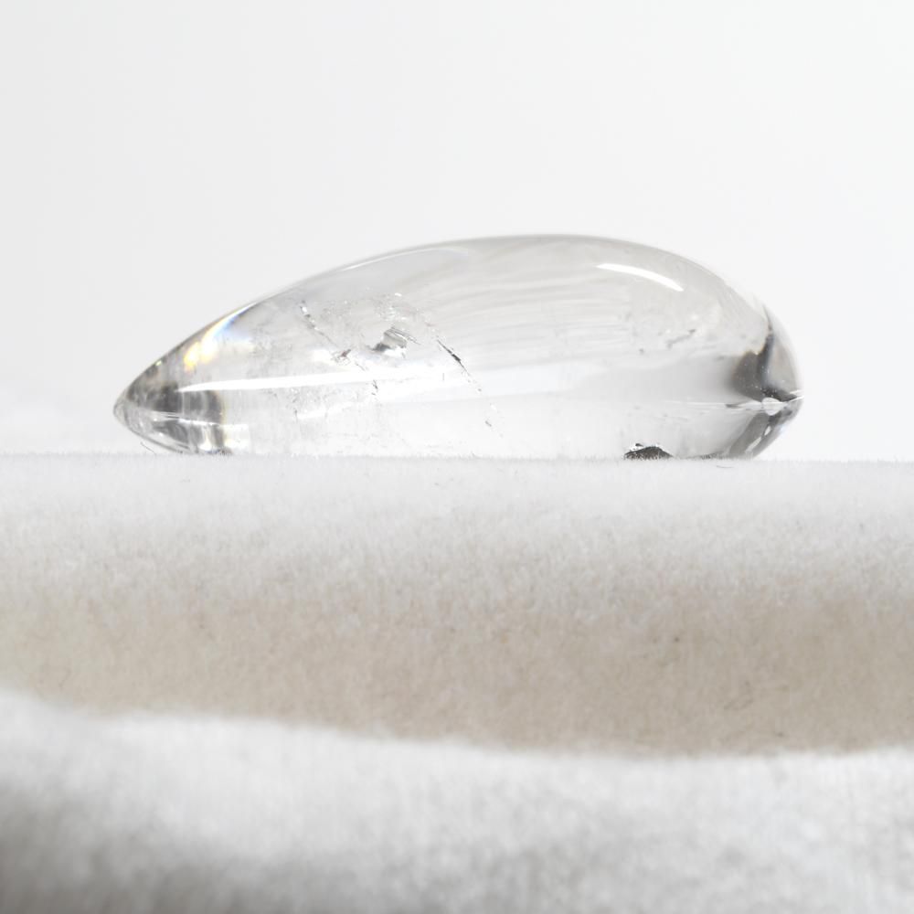 貫入水晶（クォーツインクォーツ） 28x16x11mm #NJ073 - プレミアム