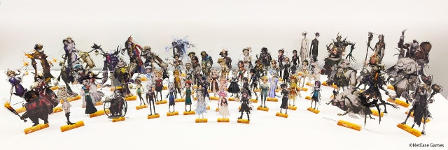 第五人格』のアクスタ・缶バッジが11/30まで再受注中 | アニメイトタイムズ