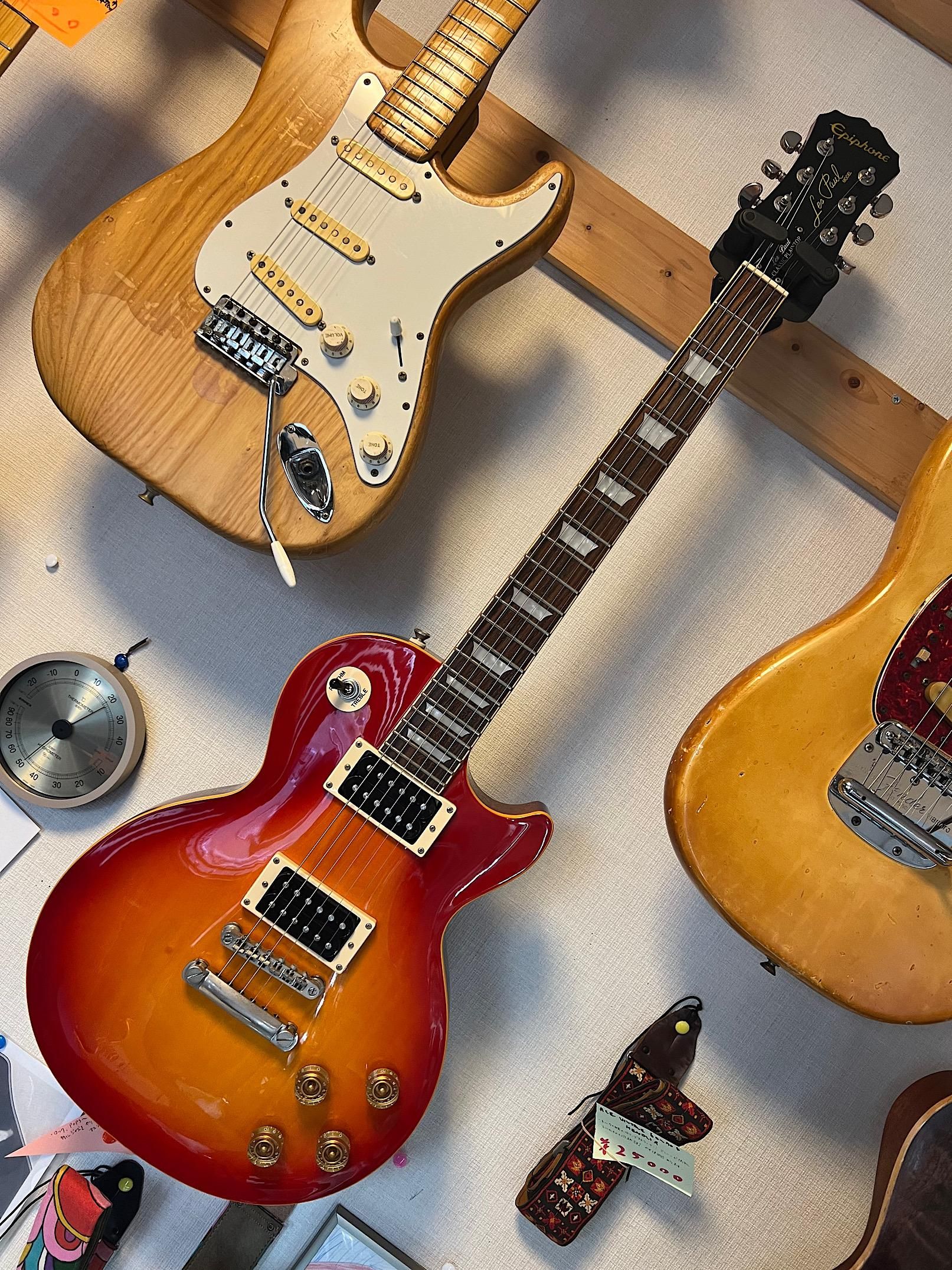 EPIPHONE LESPAUL CLASSIC PLAIN TOP ギブソン直系エピフォンのレス