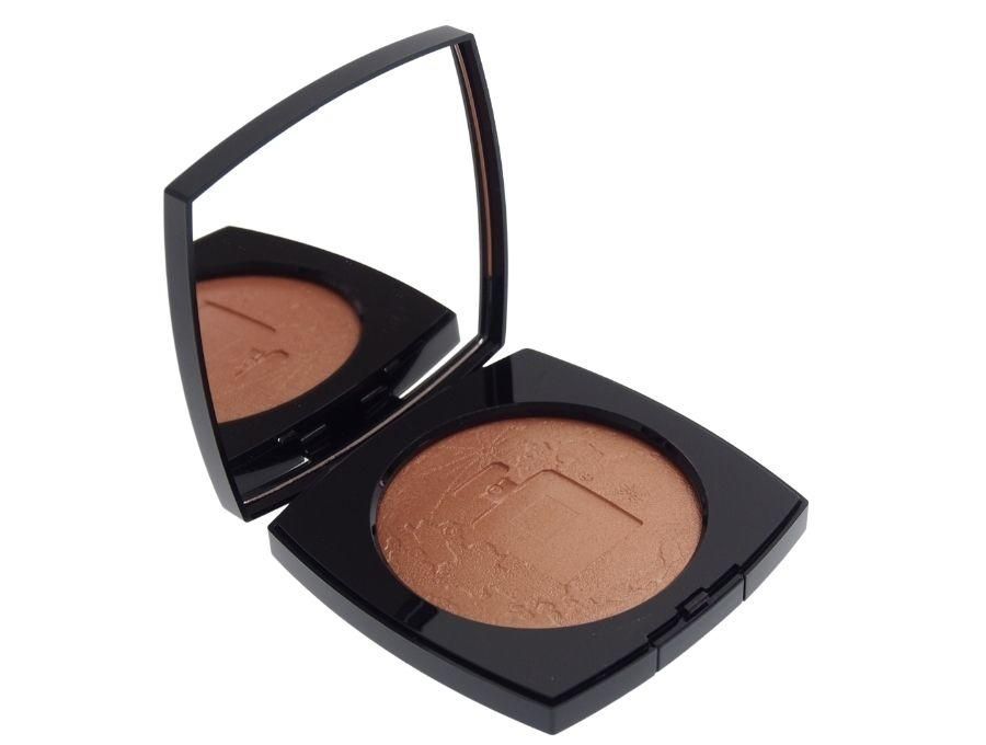 シャネル フェイスパウダー ECLAT LUNAIRE エクラ ルネール イルミネ