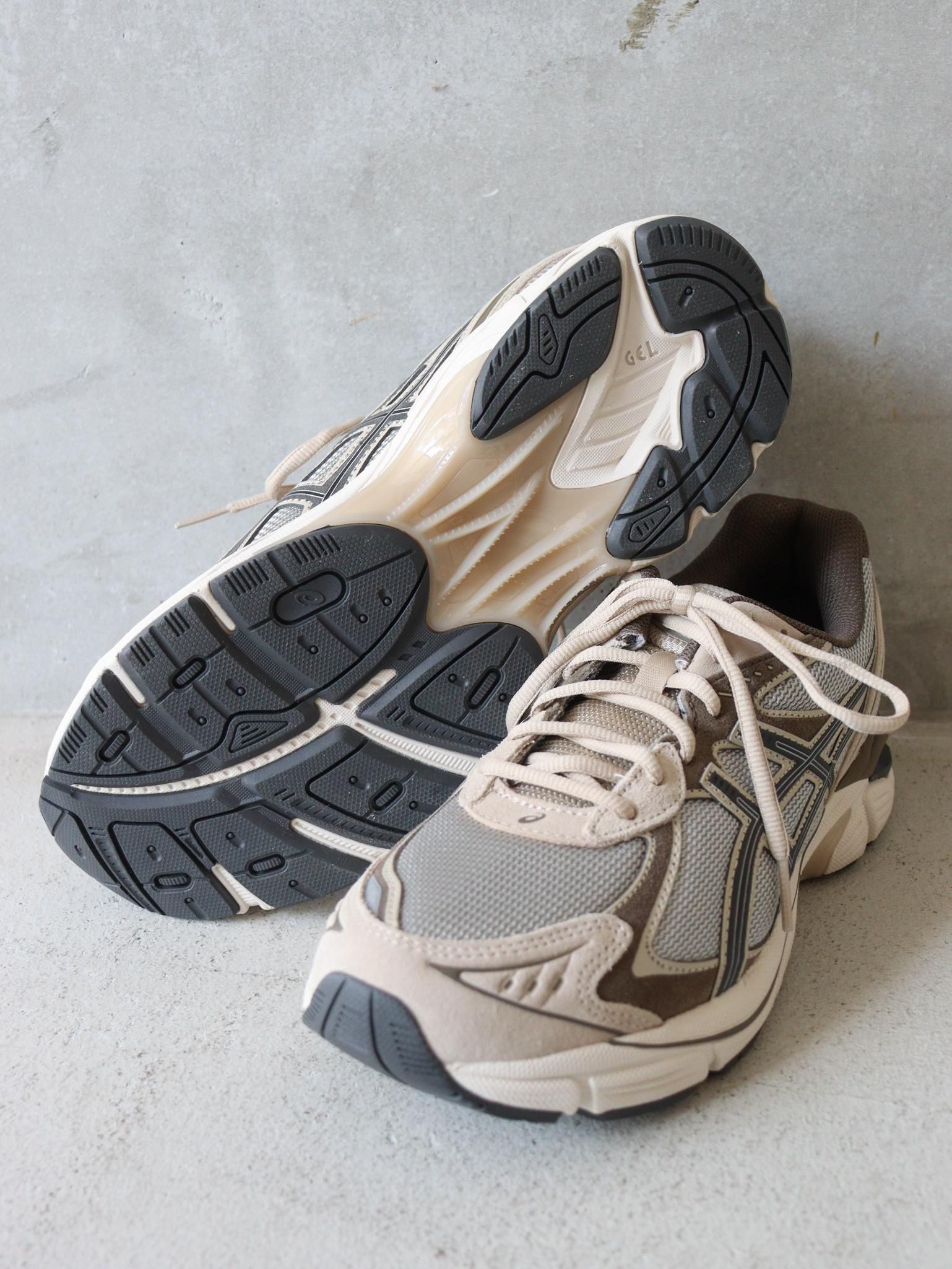 ASICS（アシックス）GT-2160 / CEMENT GREY × GRAPHITE GREY 公式通販