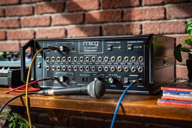 Moog 16 Channel Vocoder | 40年の時を経て復活した16バンドのアナログ