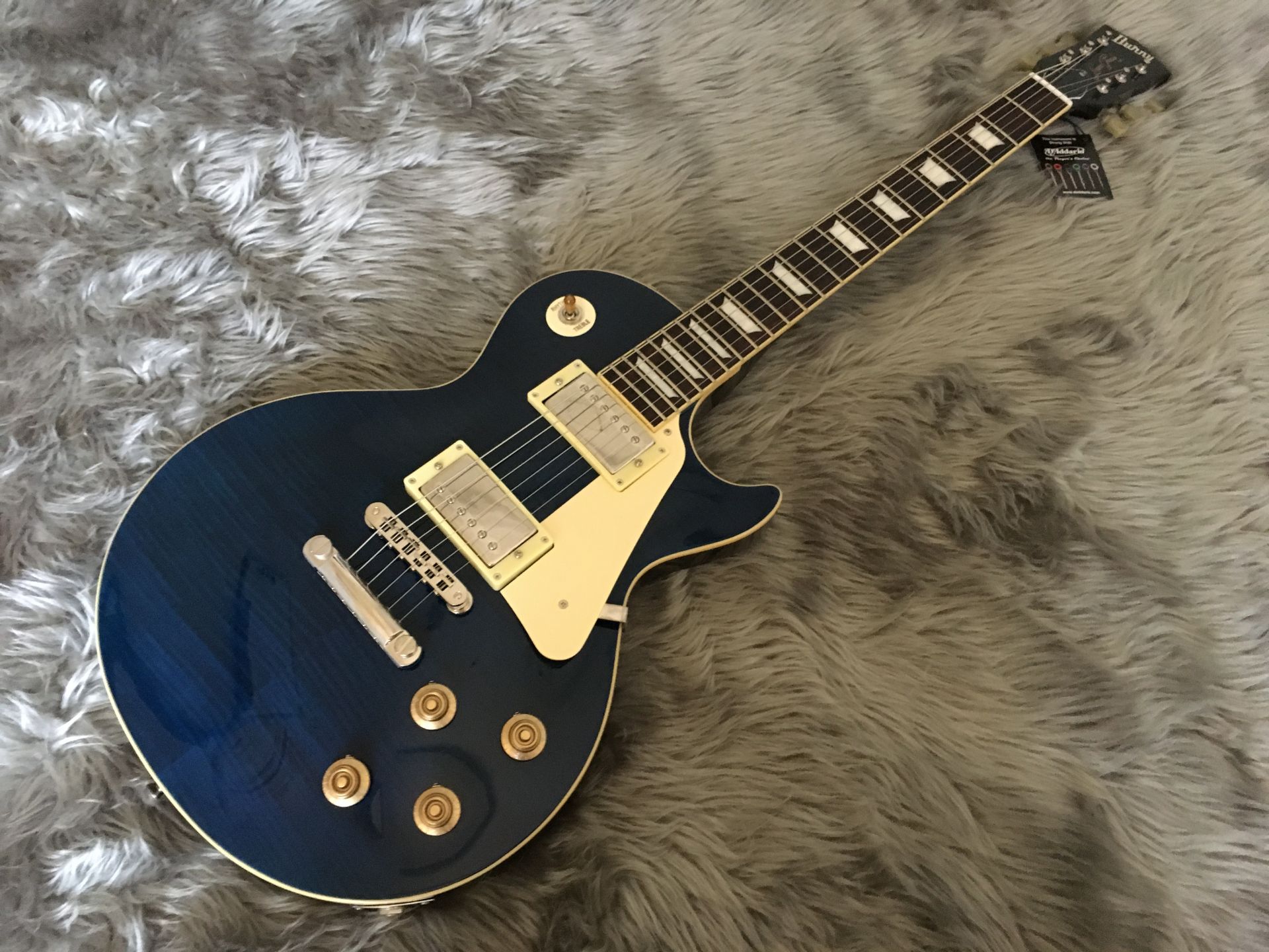 エレキギター】軽量で弾きやすい！Burny「LSD-55N」が入荷しました