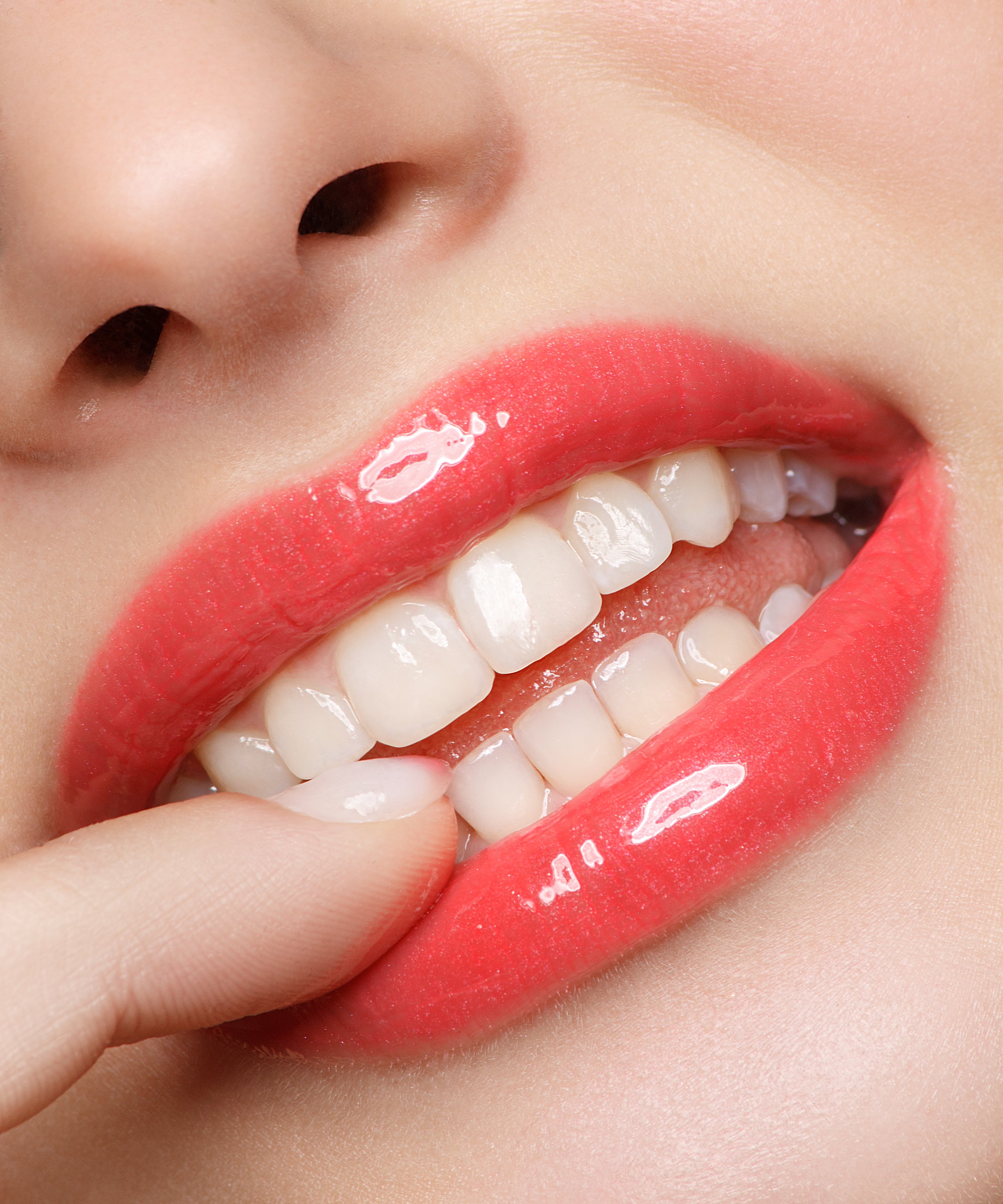 Infracyte Luscious Lips 328 | The Best Anti-aging Lip Gloss