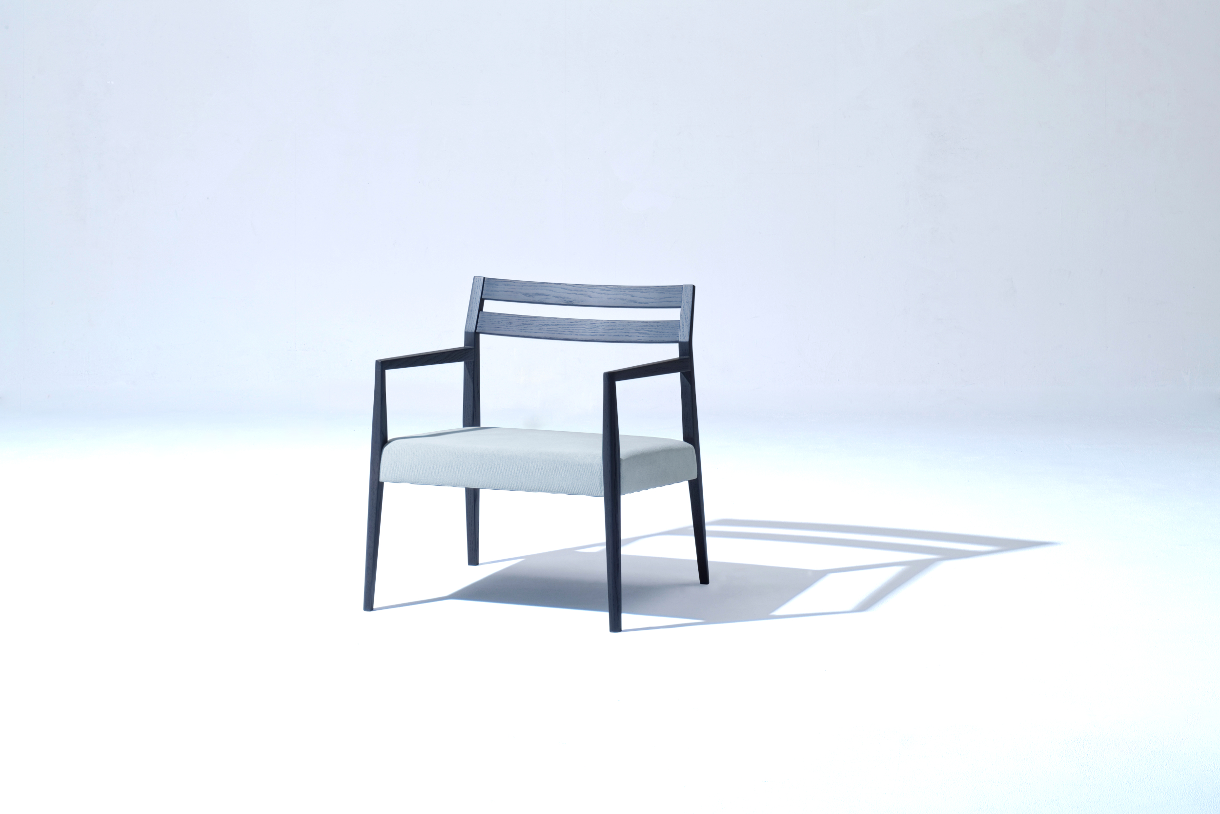 LOWEL-Oak_Black-Front.jpg