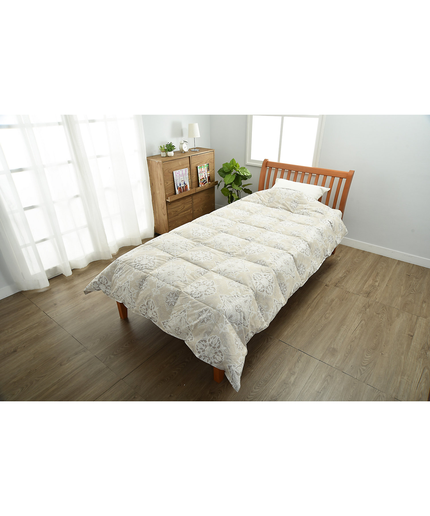 Chloe クロエ 羽毛肌掛けふとん 150×200cm Chloe クロエ 羽毛肌掛け
