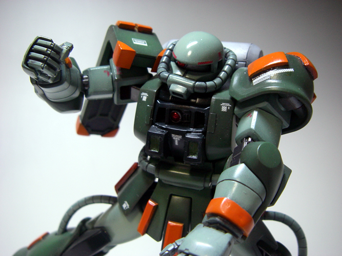 プラモデル改造サイト -普通が一番ってうわささ♪- MS-06T ザクトレーナー