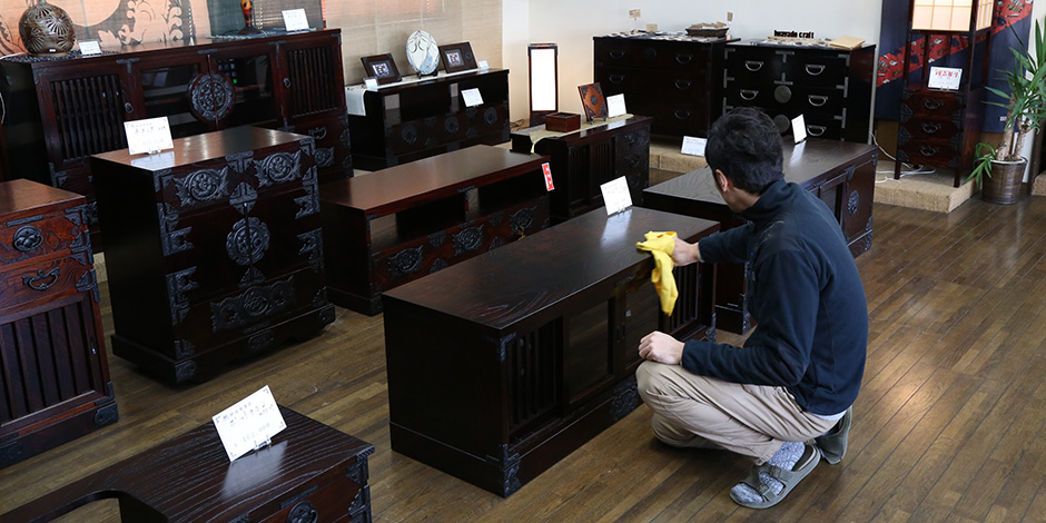 若き職人たちの挑戦 – 岩谷堂くらしな