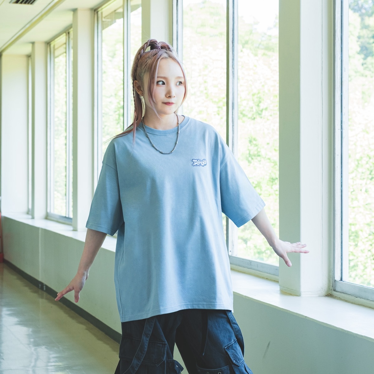 Aooo Oversized Embroidery T-shirt WHITE | Aooo ONLINE STORE