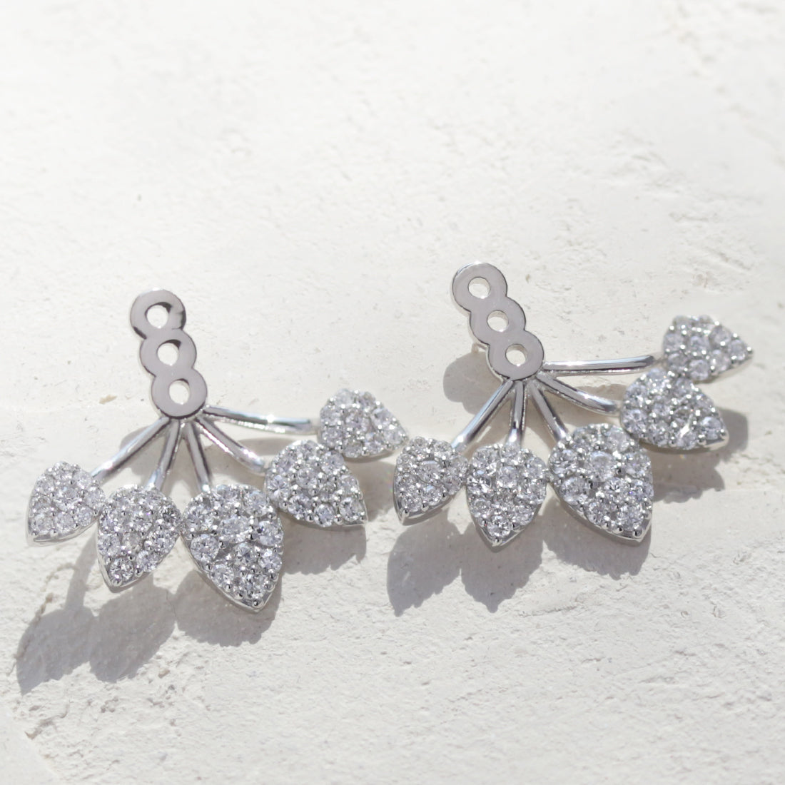 Petal -ペタル- ダイヤモンドピアスチャーム PT – JaMais Jewelry
