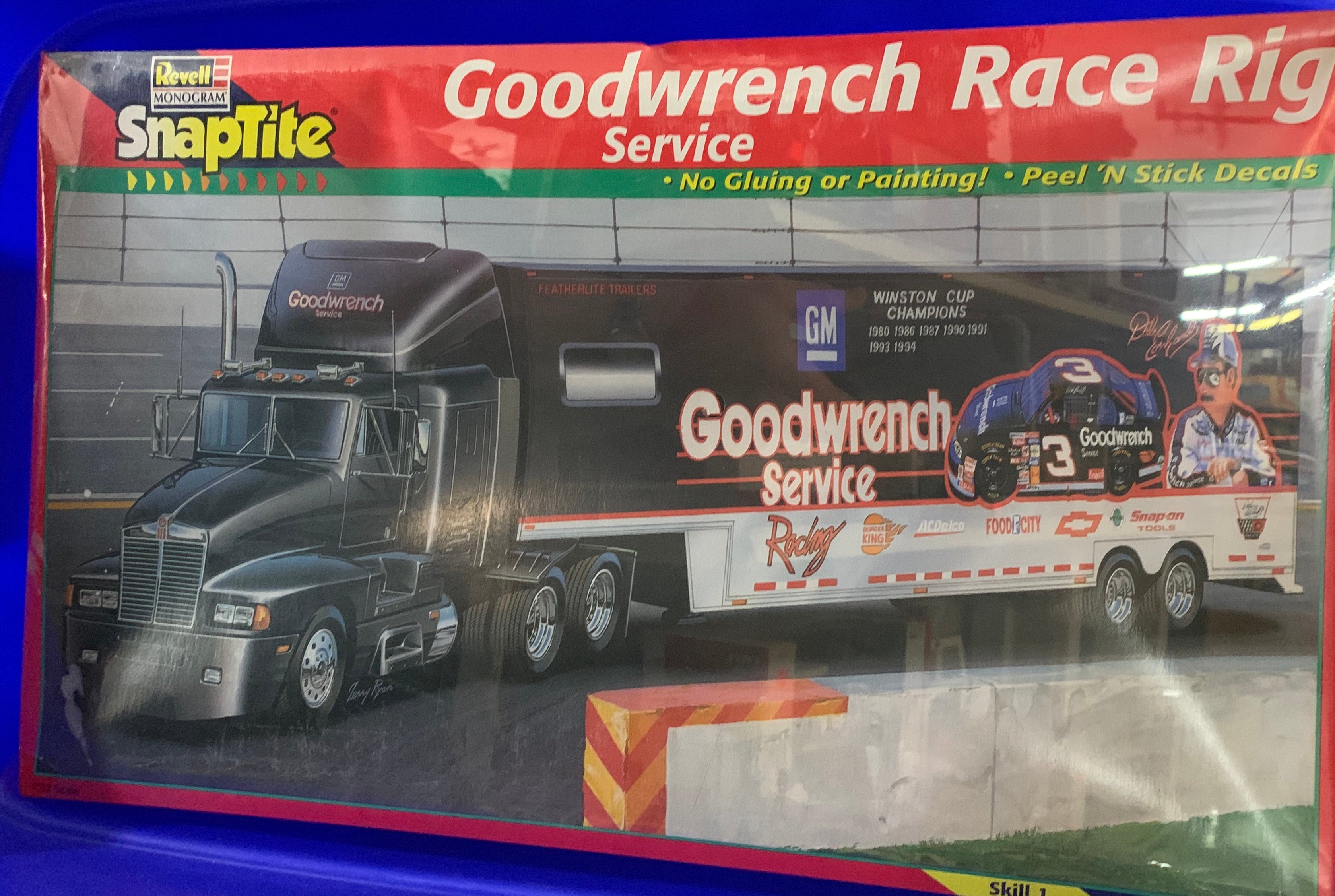 Dale Earnhardt's Goodwrench Race Rig Service 1/32 – J-BarHobbies