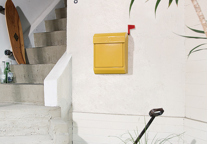 壁掛け式郵便ポスト「アートワークスタジオ（ARTWORKSTUDIO）Mail box