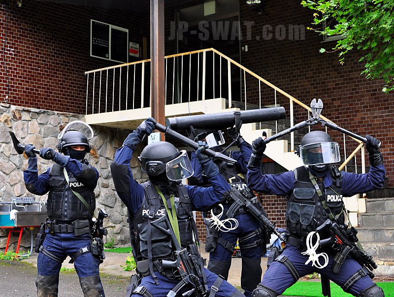 エントリー・ツール | 日本警察特殊部隊愛好会（JP-SWAT / Japan