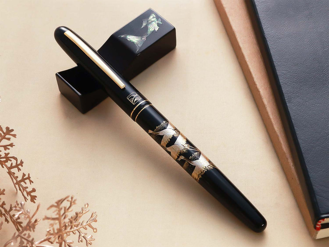 呉竹近代蒔絵万年筆 - 鶴寿千歳 Fountain Pen | ワンチャーペン Wancher