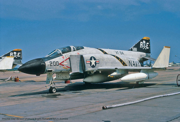 F4B/N/J Phantom II VF-84 Jolly Rogers (2 kits) Limited Edition