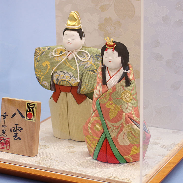 雛人形ケース飾り木目込み 幸一光作立ち雛八雲 白桜ケース入り – 寿鳳