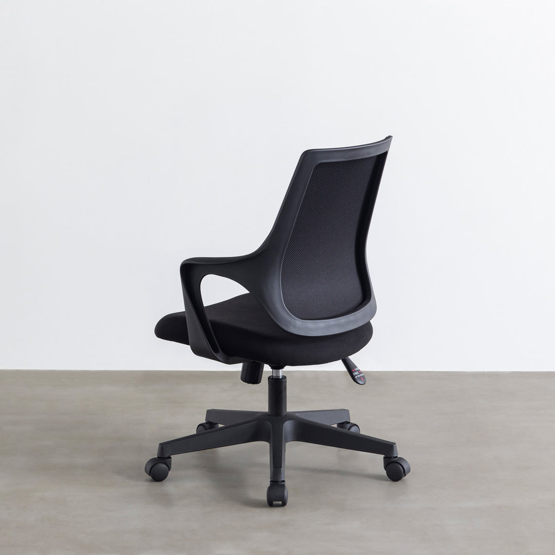 Low - Style All Black 座面を低くできる デスクチェア – KANADEMONO