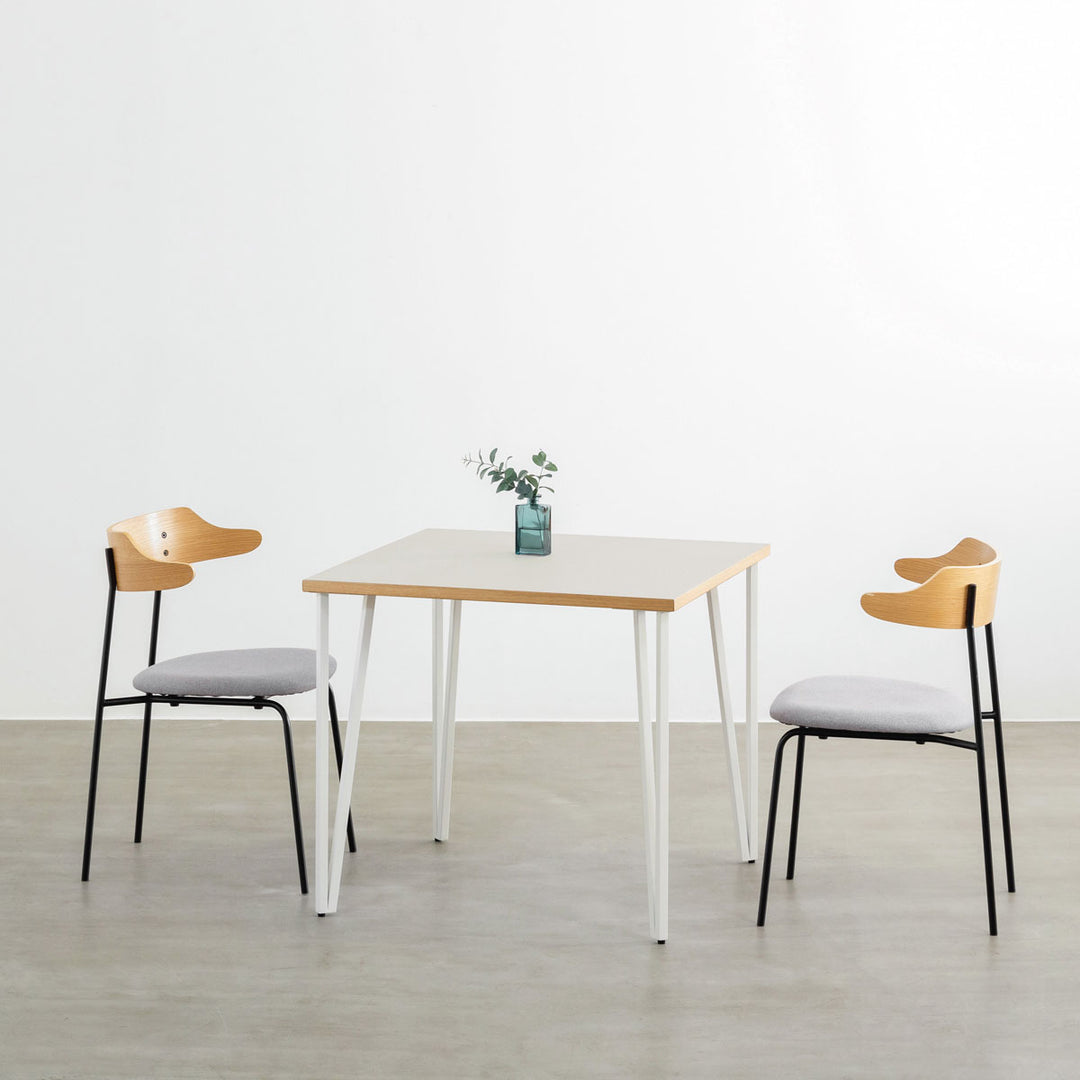 THE CAFE TABLE / リノリウム White Steel トライアングル Straight